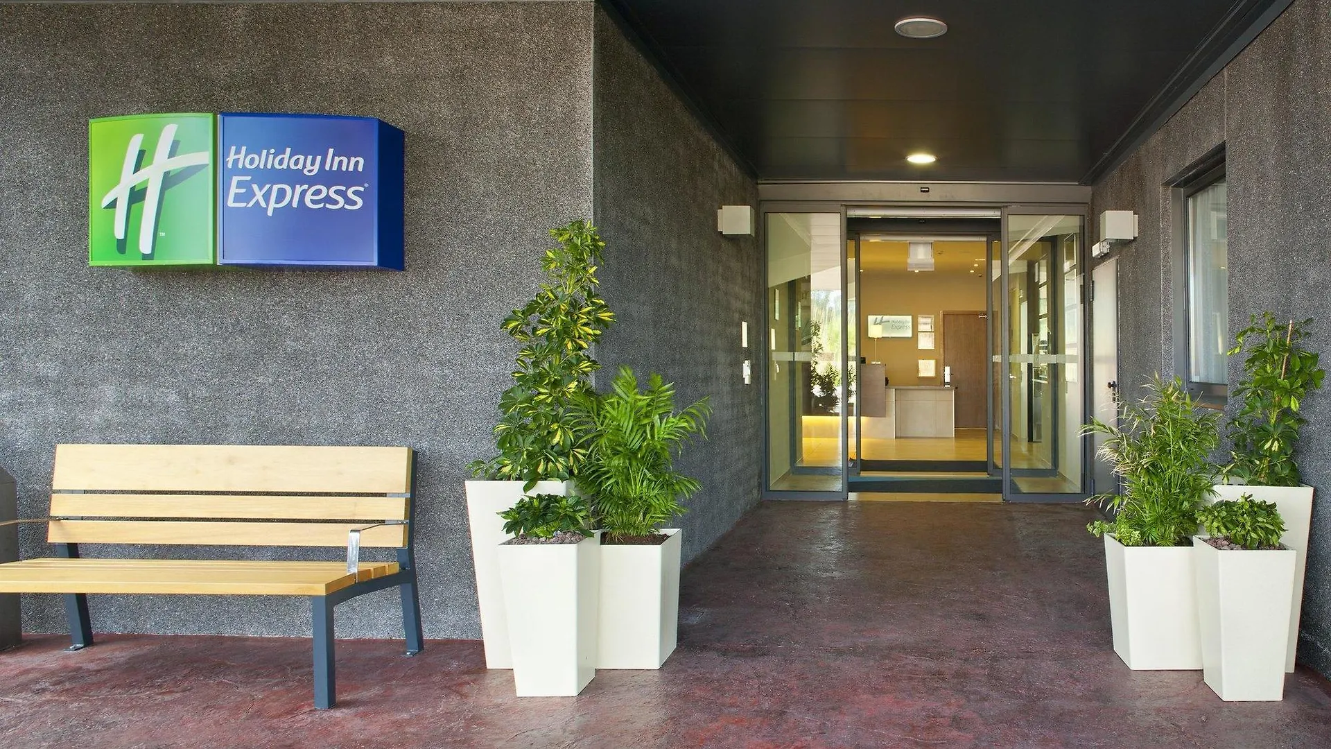 *** Отель Holiday Inn Express Campo De Gibraltar-Barrios By Ihg Лос Барриос Испания