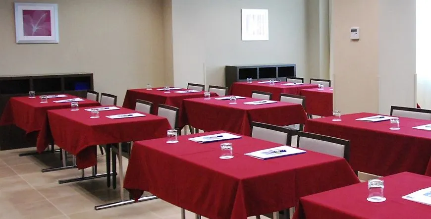 Отель Holiday Inn Express Campo De Gibraltar-Barrios By Ihg Лос Барриос