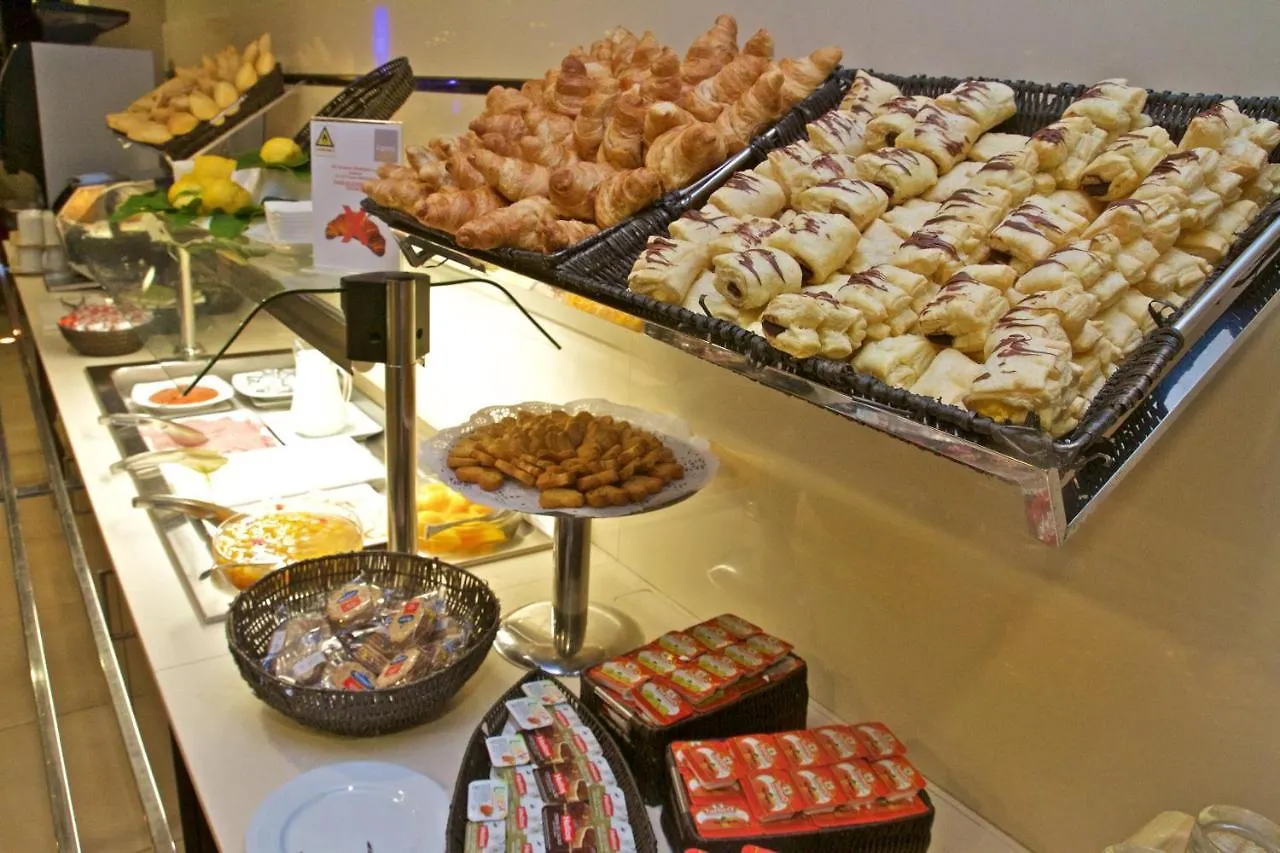 Holiday Inn Express Campo De Gibraltar-Barrios By Ihg Los Barrios Hotel